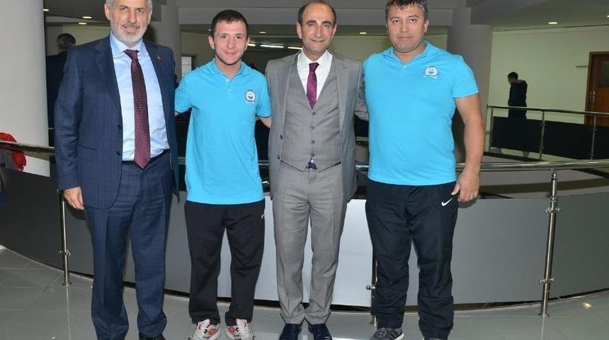 Yıldırımlı Haltercilerden &ldquo;zafer&rdquo;