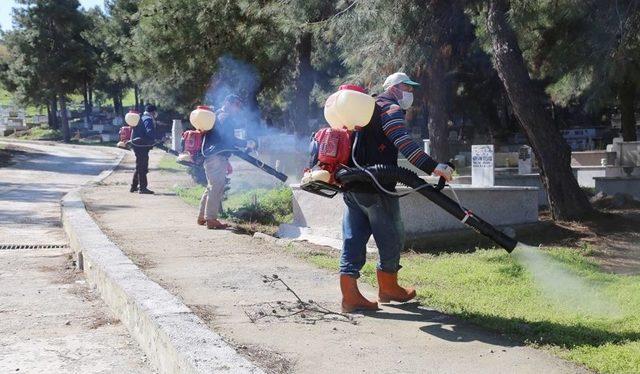 Edirne’de Mezarlıklar İlaçlanıyor