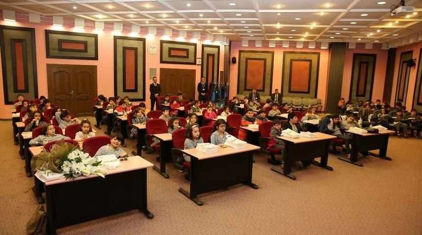 &Ouml;ğrenciler Melikgazi Belediyesinin &Ccedil;alışmalarını İnceledi