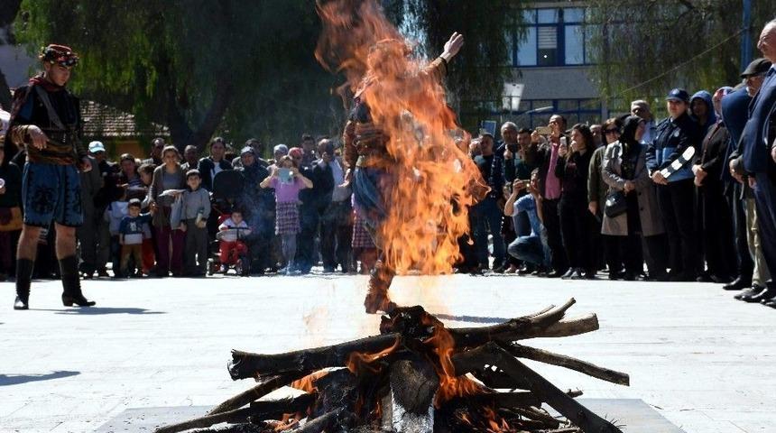 Nevruz İncirliova&rsquo;da Coşkuyla Kutlandı.