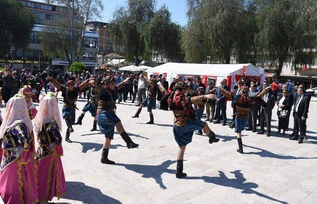 Nevruz İncirliova’da Coşkuyla Kutlandı.