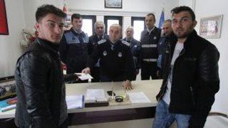 Üniversite Öğrencilerinden Örnek Davranış