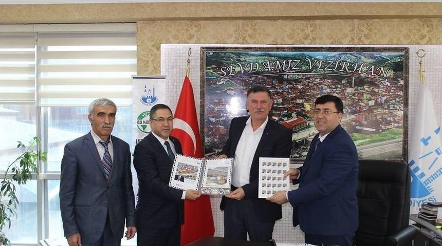 Başkan Duymuş Beldenin Tanıtımı İ&ccedil;in &Ccedil;alışmalara Devam Ediyor