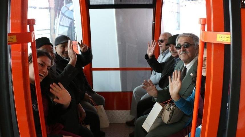 Yaşlılar Antalya&rsquo;yı T&uuml;nektepe&rsquo;den Seyretti