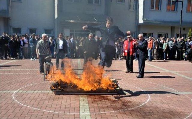 Bülent Ecevit Üniversitesi’Nde Nevruz Coşkusu