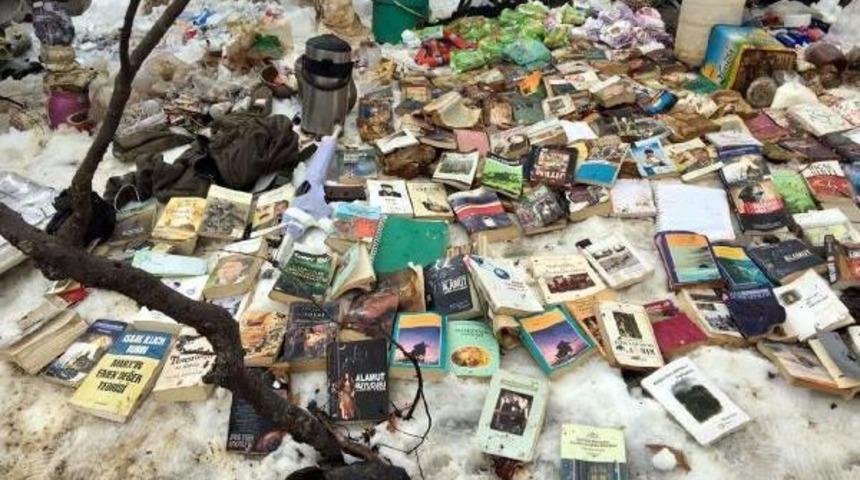 Pkk Sığınağında 200 Kilo Amonyum Nitrat Ele Ge&ccedil;irildi