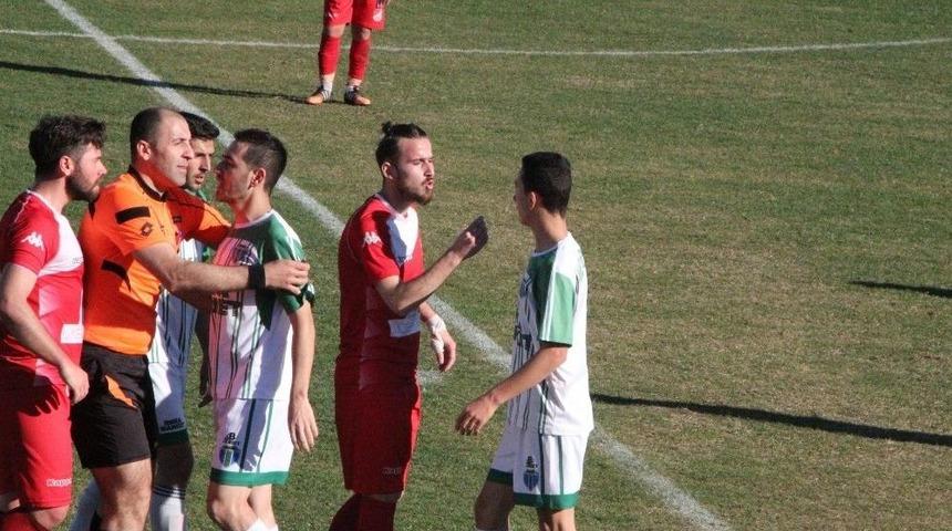 Bileciksporlu Oyuncuların Cezaları Belli Oldu