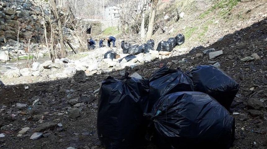 Uludere Belediyesi Temizlik &Ccedil;alışması Başlattı