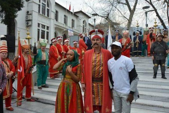 Bursa'da Nevruz Kutlamalarında Yabancıların Mehter Ilgisi