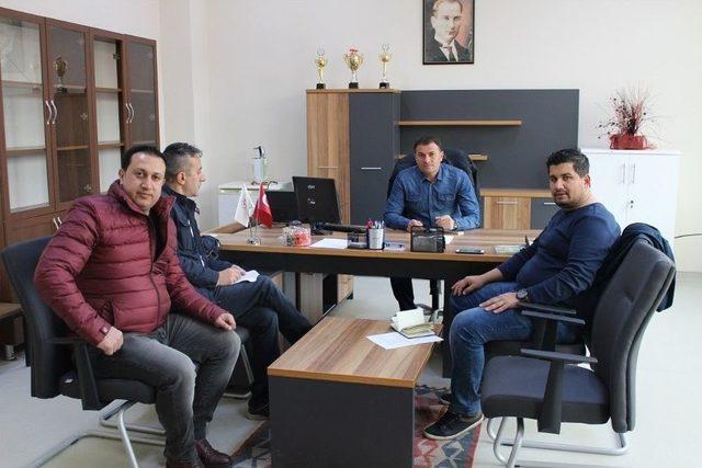 Silvan Belediyesinden Kurslara Spor Malzemesi Yardımı