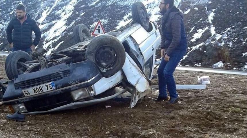 Hasta Babalarını G&ouml;rmeye Giderken Kaza Ge&ccedil;irdiler