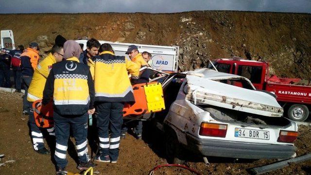 Hasta Babalarını Görmeye Giderken Kaza Geçirdiler