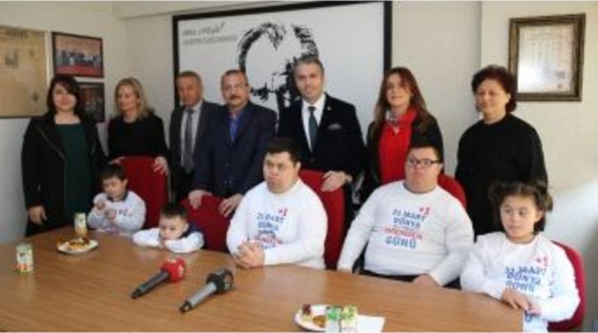 D&uuml;nya Down Sendromu Farkındalık G&uuml;n&uuml;