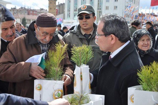 Yozgat’ta 5 Bin Fidan Dağıtımı Yapıldı