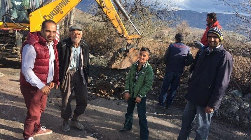 Lenger Ailesi Elektriğe Kavuşuyor