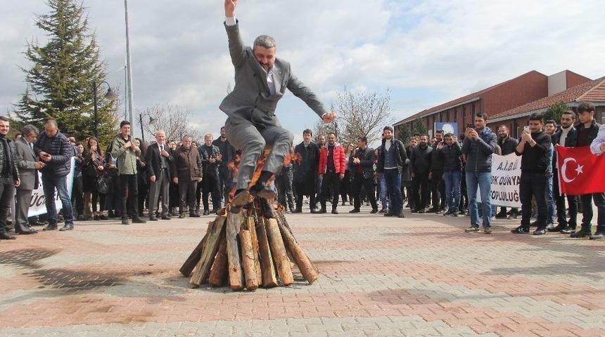 Bolu&rsquo;da &Uuml;lk&uuml;c&uuml;ler Nevruz&rsquo;u &Uuml;niversitede Kutladı