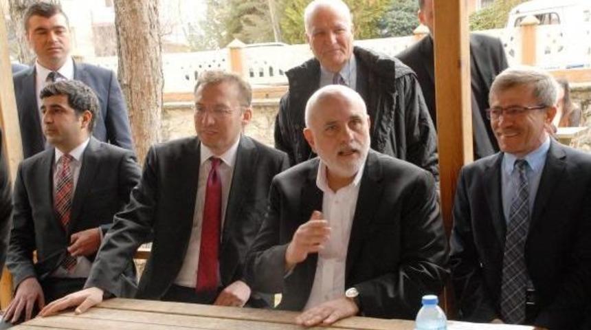 Ak Partili Bilgi&ccedil;: &Ouml;ğrenciler Muşta Ve Biber Gazıyla Dolaşıyor