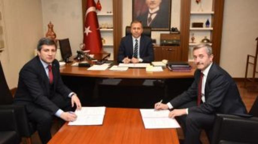 Gaziler Diyarından Şehitler Diyarına Projesinde 40 Bin &Ouml;ğrenci Daha &Ccedil;anakkale&rsquo;yi Gezecek