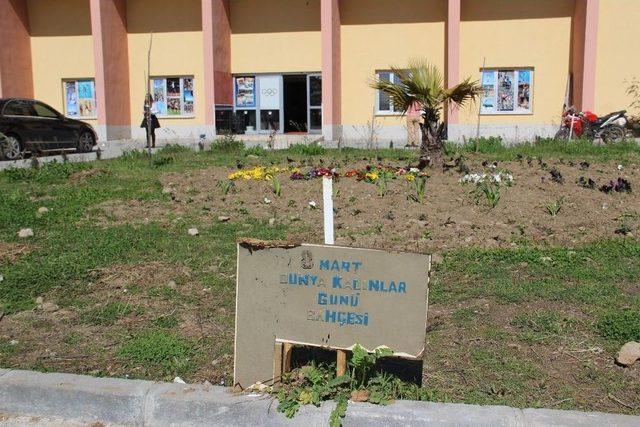 Fen Lisesi Öğrencileri Lösemili Çocuklar İçin Stant Açtı