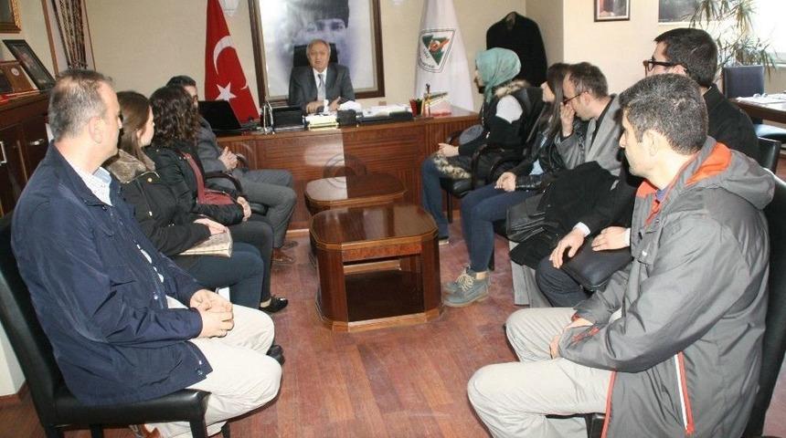 Aday &Ouml;ğretmenler Kaymakam G&uuml;ney Ve Başkan Semerciyi Ziyaret Etti