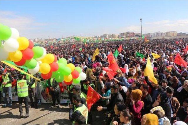 Batman Ve Bingöl'de Nevruz Olaysız Geçti