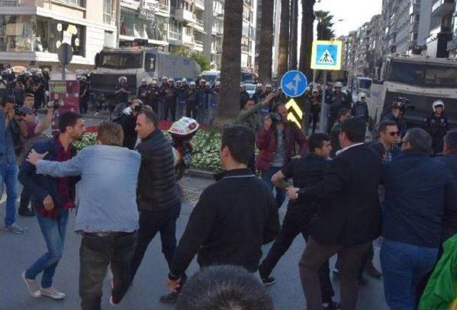 İzmir'deki Nevruz Gündoğdu'da Kutlandı (2)