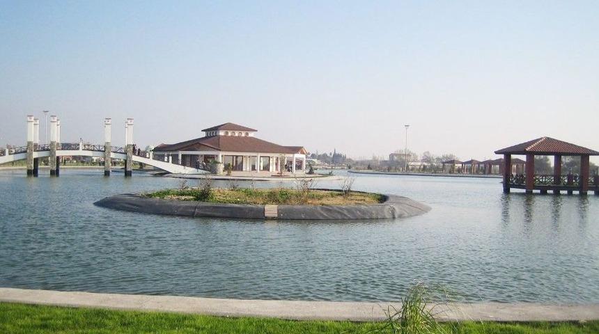 Karacabey Belediyesi&rsquo;nden Kapalı Y&uuml;zme Havuzuna Makyaj