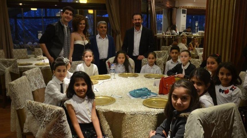 Cezaevindeki &Ccedil;ocuklar İ&ccedil;in Bir Araya Geldiler