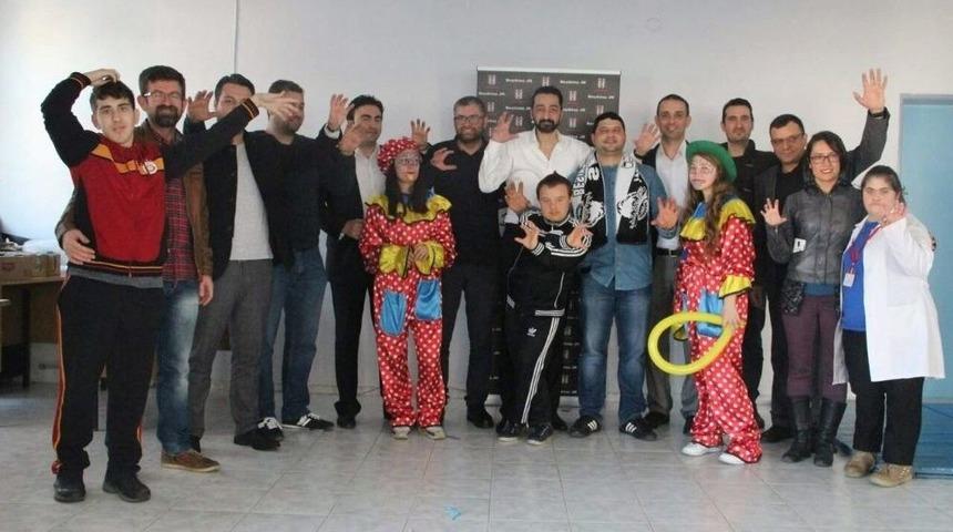 Salihli Beşiktaşlılar Derneği, &Ouml;zel &Ccedil;ocukları Unutmadı