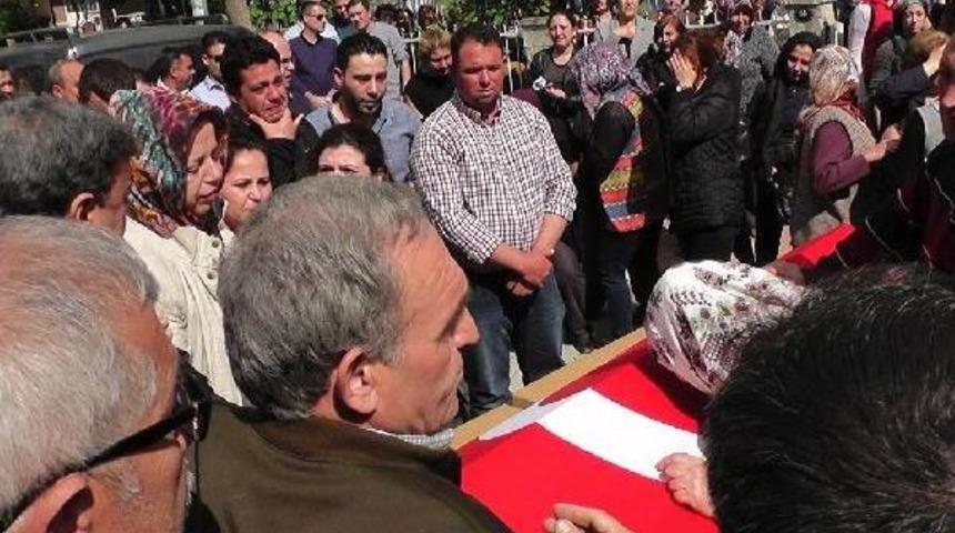 Kalbine Yenilen Astsubay Toprağa Verildi