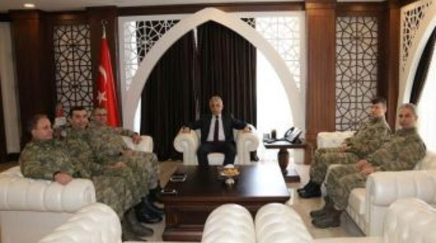 T&uuml;men Komutanı Tokel&rsquo;den Vali Toprak&rsquo;a Ziyaret