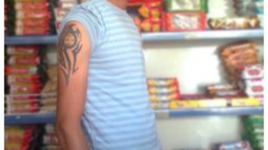 Polis, Uyuşturucu Tacirini Kıskıvrak Yakaladı