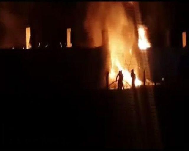 Silivri'de Korkutan Fabrika Yangını