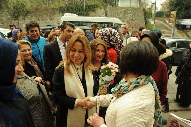 Öznur Çalık’tan 108 Bin Kadın Esnafa Destek 1