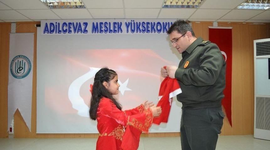 Adilcevaz&rsquo;da &lsquo;&ccedil;anakkale Şehitleri&rsquo; Konulu Konferans