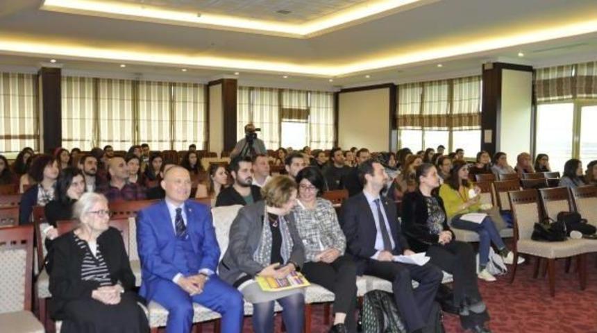 Maltepe &Uuml;niversitesi'nde D&uuml;nya Sosyal Hizmet G&uuml;n&uuml; Kutlandı