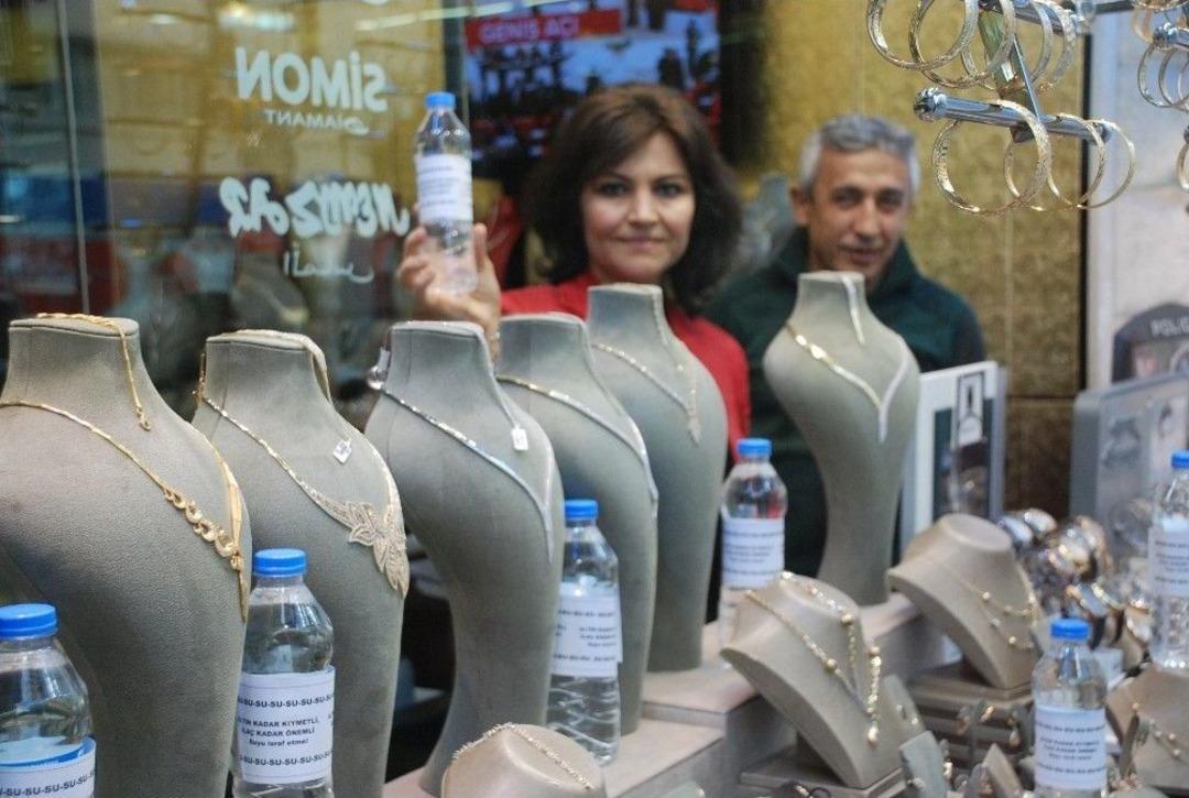 Suya B&ouml;yle Dikkat &Ccedil;ekmek Kimsenin Aklına Gelmemişti