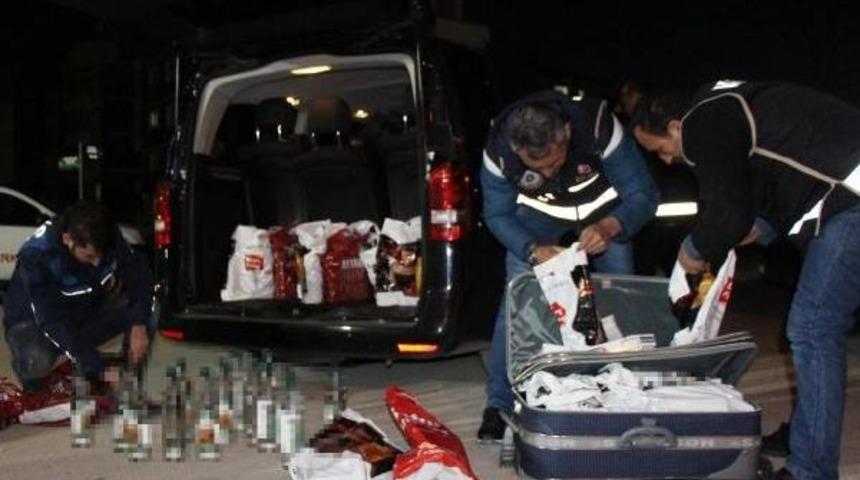 L&uuml;ks Minib&uuml;ste Ka&ccedil;ak I&ccedil;ki Ve Sigara Ele Ge&ccedil;irildi