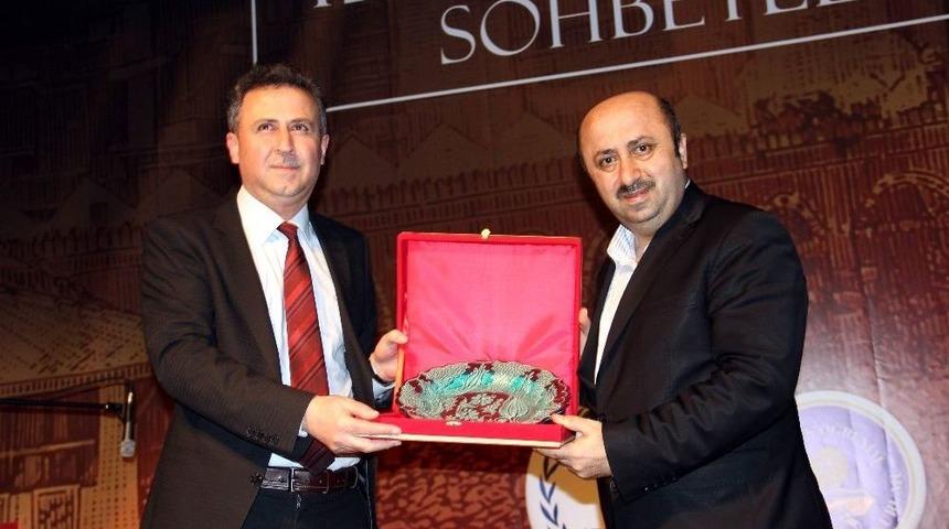 &Ouml;mer D&ouml;ngeloğlu, Kyk &Ouml;ğrencilerine İslam Tarihini Anlattı