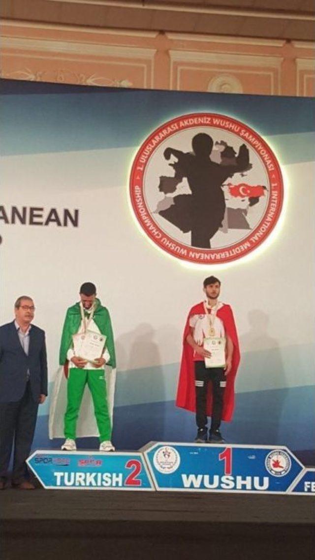 Seyhan Belediyesporlu Aydın Yıkılmaz, Wushu Şampiyonu Oldu