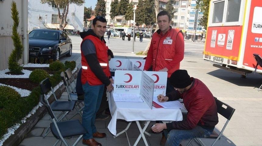 İki G&uuml;nde 130 &Uuml;nite Kan Toplandı