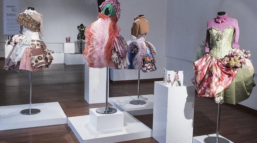 Atık Malzemeleri Sanat Eserine D&ouml;n&uuml;şt&uuml;rd&uuml;ler