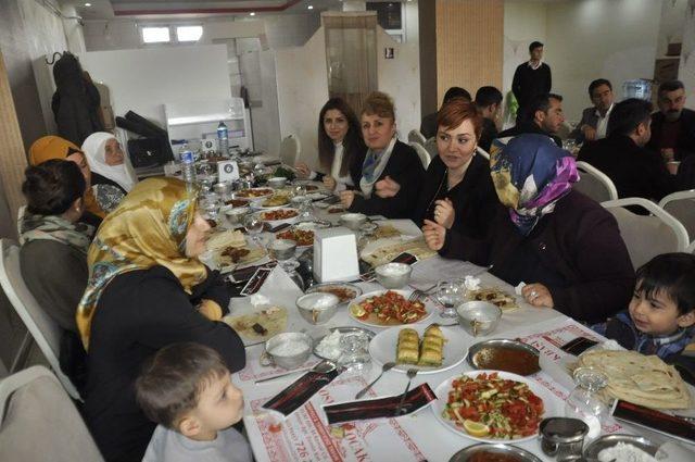 İlçe Protokolü Şehit Aileleri İle Bir Araya Geldi