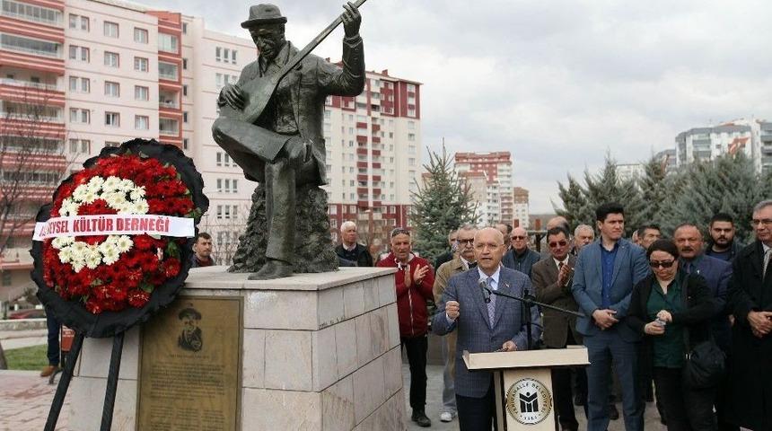 Aşık Veysel Yenimahalle&rsquo;de Anıldı