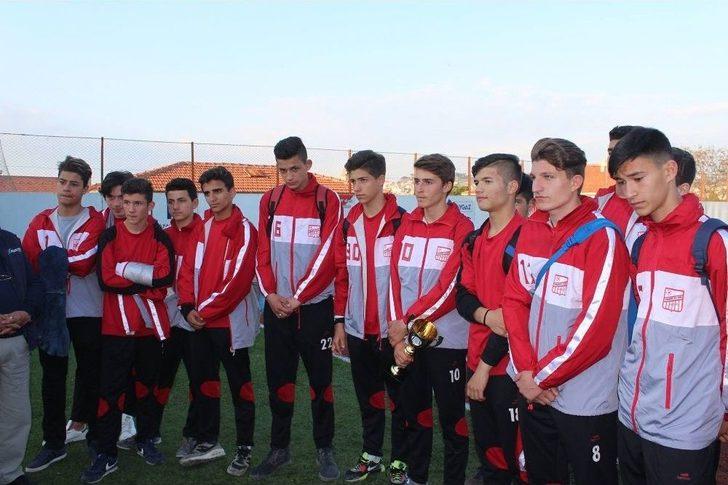 “ayvalıkgücü’nün Geleceği Emin Ellerde” G2