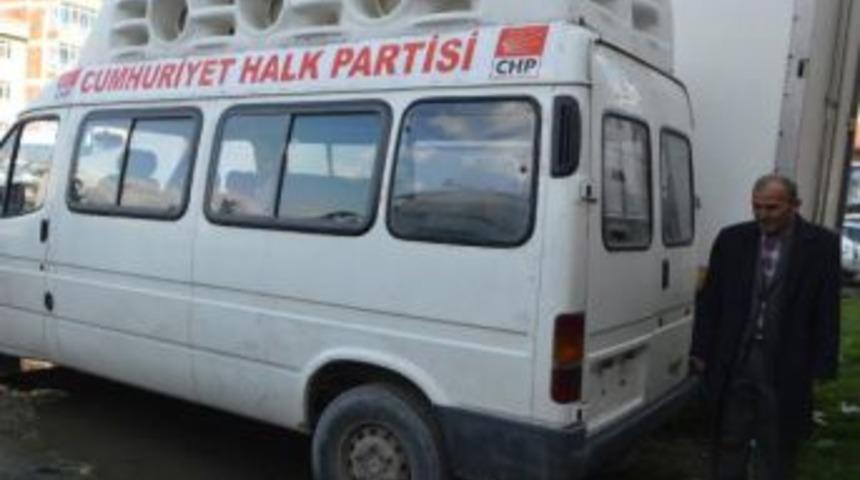 Chp Minib&uuml;s&uuml;n&uuml;n Plakalarını S&ouml;kt&uuml;ler