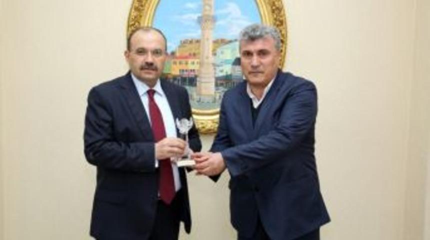 Bilin&ccedil;li T&uuml;ketici &Ouml;d&uuml;lleri Sahiplerini Buldu