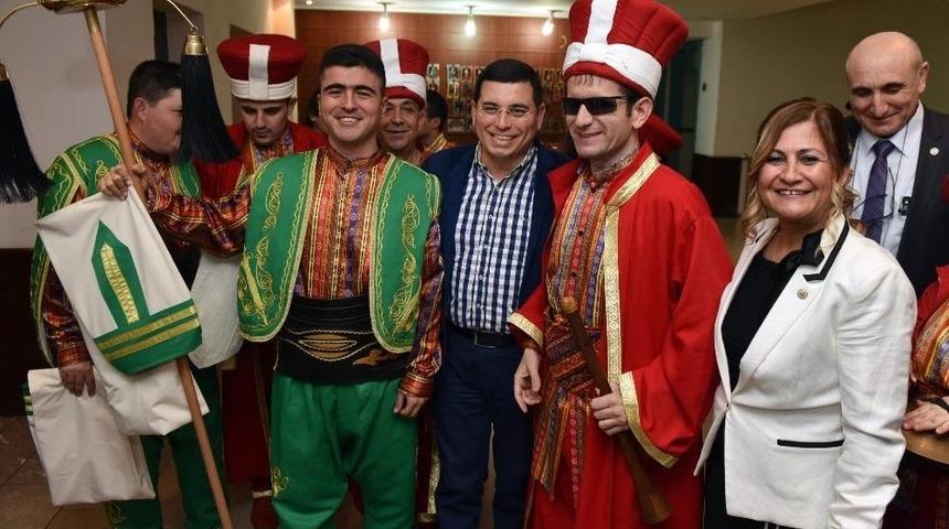 T&uuml;t&uuml;nc&uuml;, Down Sendromlular G&uuml;n&uuml; Etkinliğine Katıldı