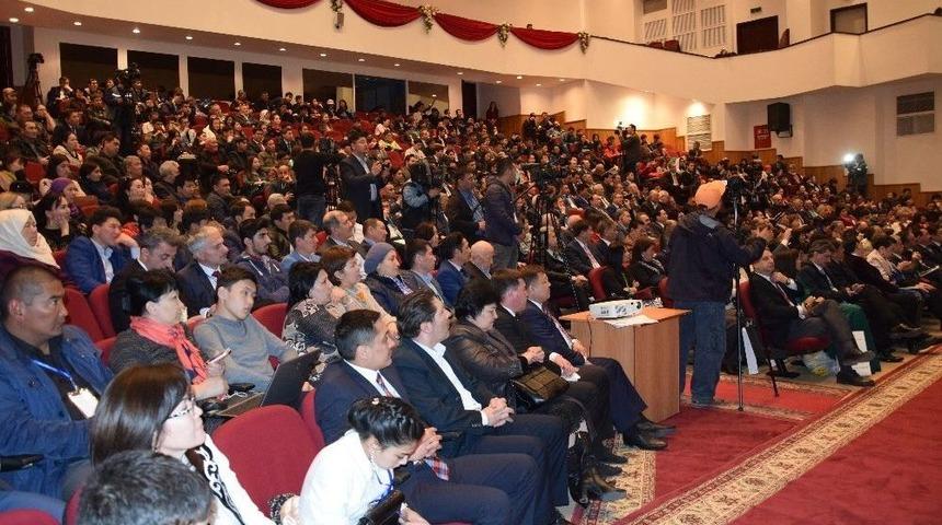 Ahmet Yesevi &Uuml;niversitesinde T&uuml;rkistan Ve T&uuml;rkoloji Sempozyumu D&uuml;zenlendi