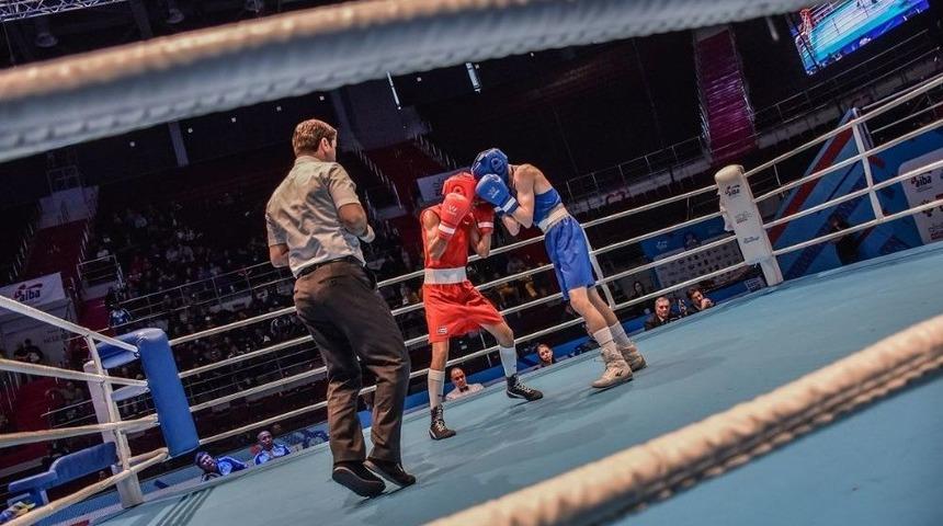 Boksta Bahar Madalyalarla Geldi